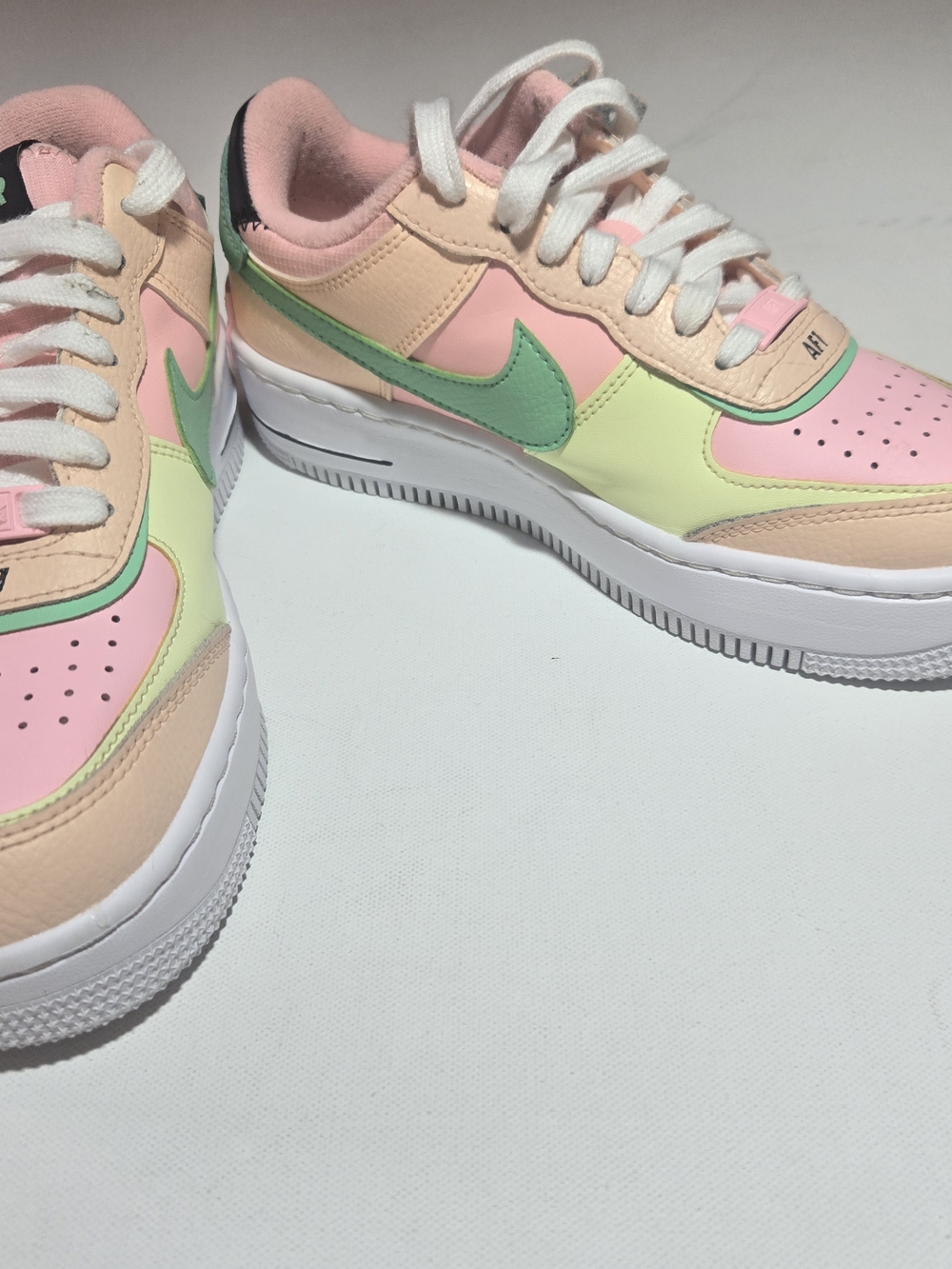 Nike Air Force 1 Low CU8591‑100 Pastel – Women’s Size 6 – Great Condition